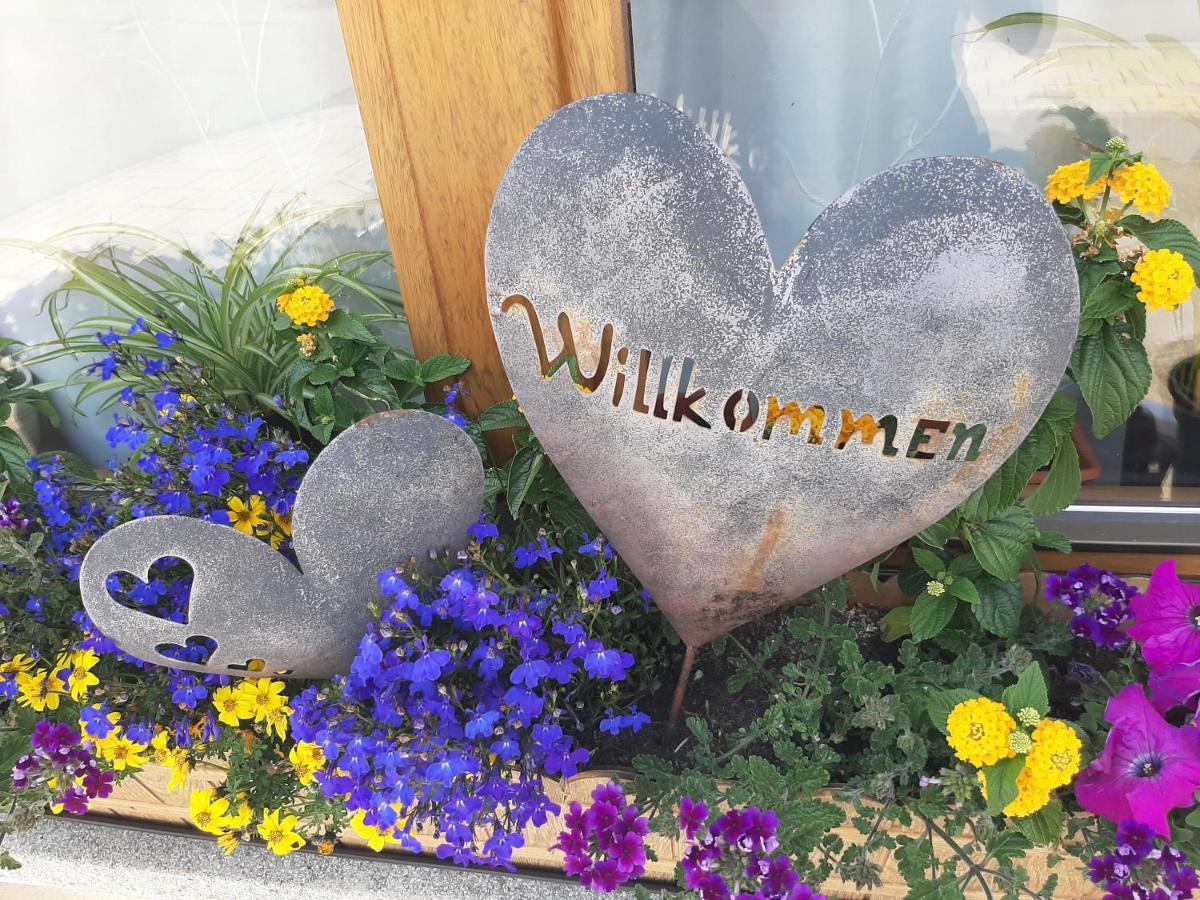 Gaestehaus Pension Waldhorn Weilen unter den Rinnen Kültér fotó