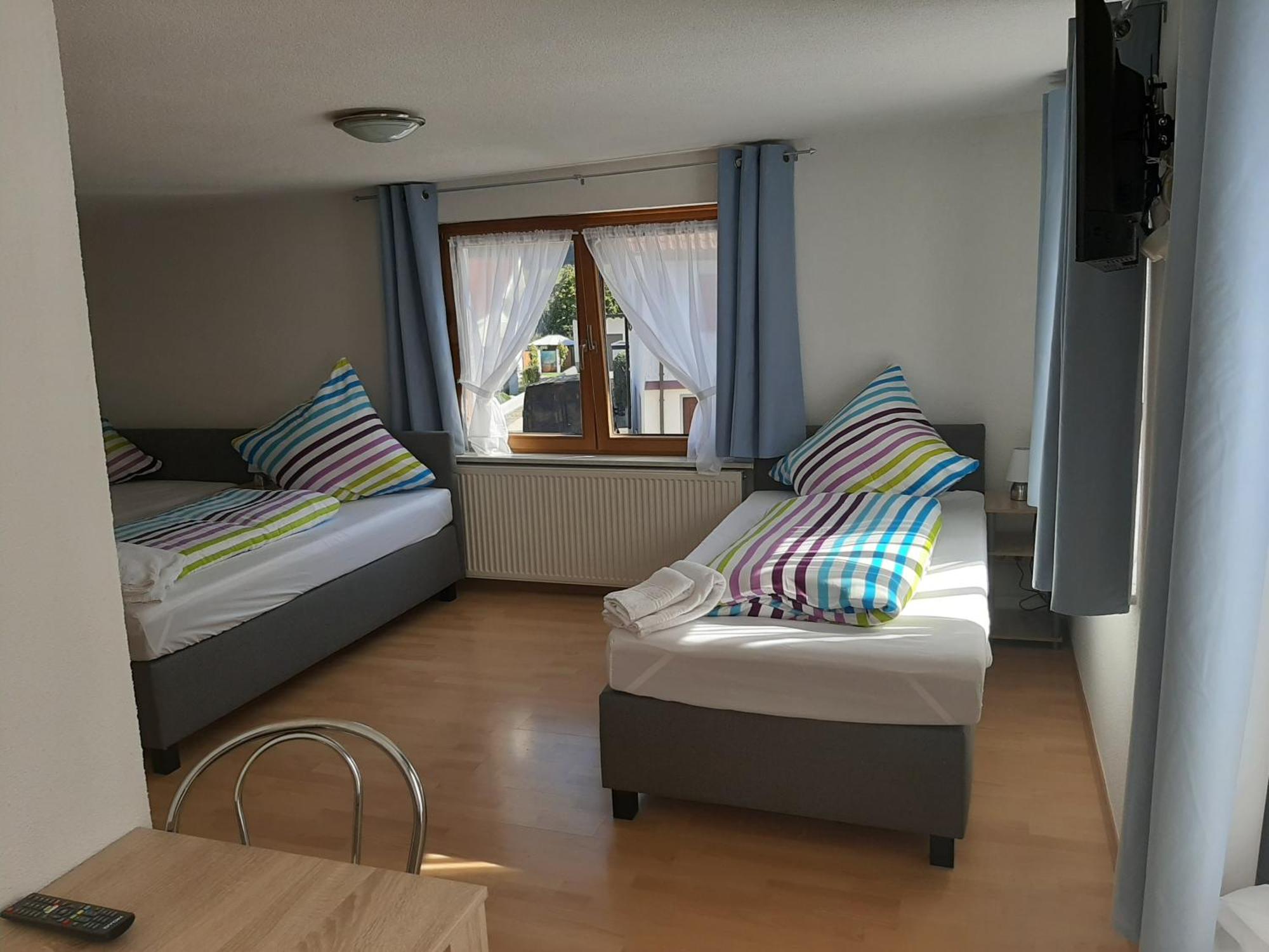 Gaestehaus Pension Waldhorn Weilen unter den Rinnen Kültér fotó