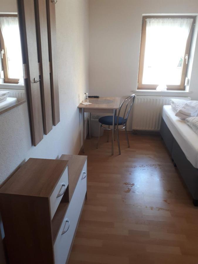 Gaestehaus Pension Waldhorn Weilen unter den Rinnen Kültér fotó