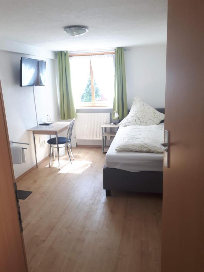 Gaestehaus Pension Waldhorn Weilen unter den Rinnen Kültér fotó